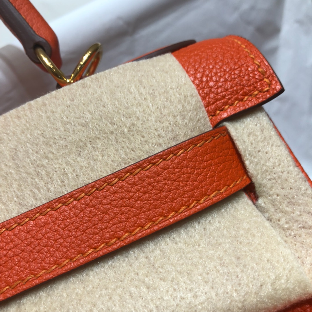 Hermes Kelly 28cm Handbag Shoulder Bag in Feu Orange Togo Leather